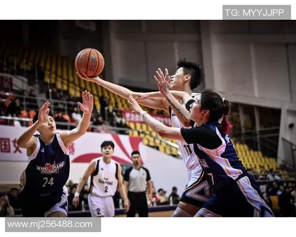 CBA精彩对决广东队与上海队比赛录像全程回放及精彩瞬间分析